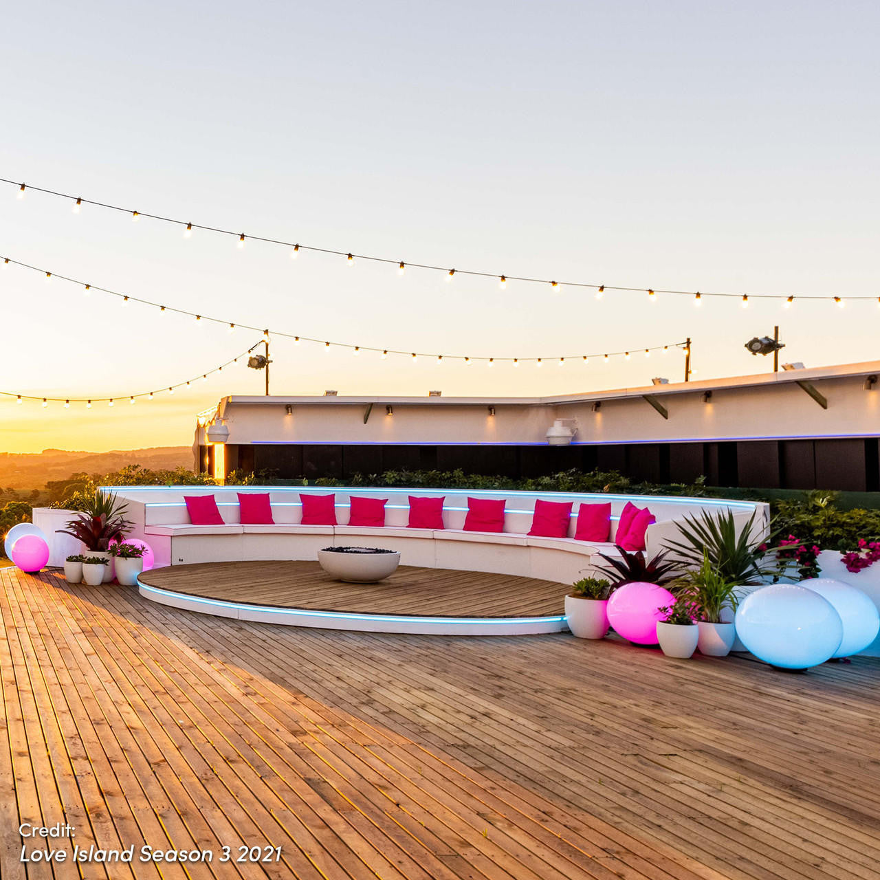 Close-up of the Waterproof Outdoor LED Ball Lights Décor 40cm, showcasing its smooth, round design suitable for floating on water, ideal for enhancing outdoor spaces with ambient lighting.