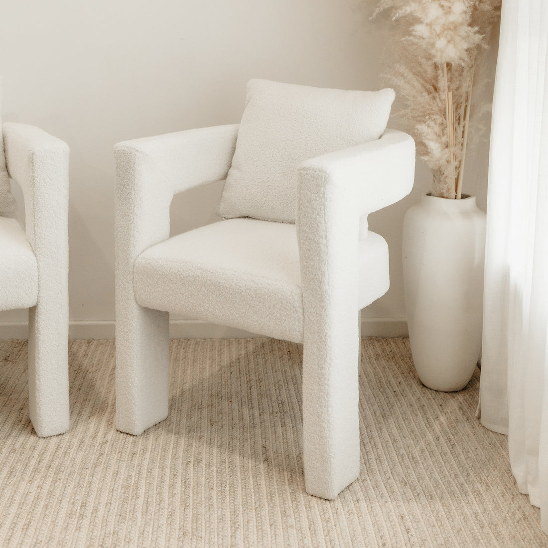 Utah Boucle Curved Legged Accent Chair in Cream – Luxo Living