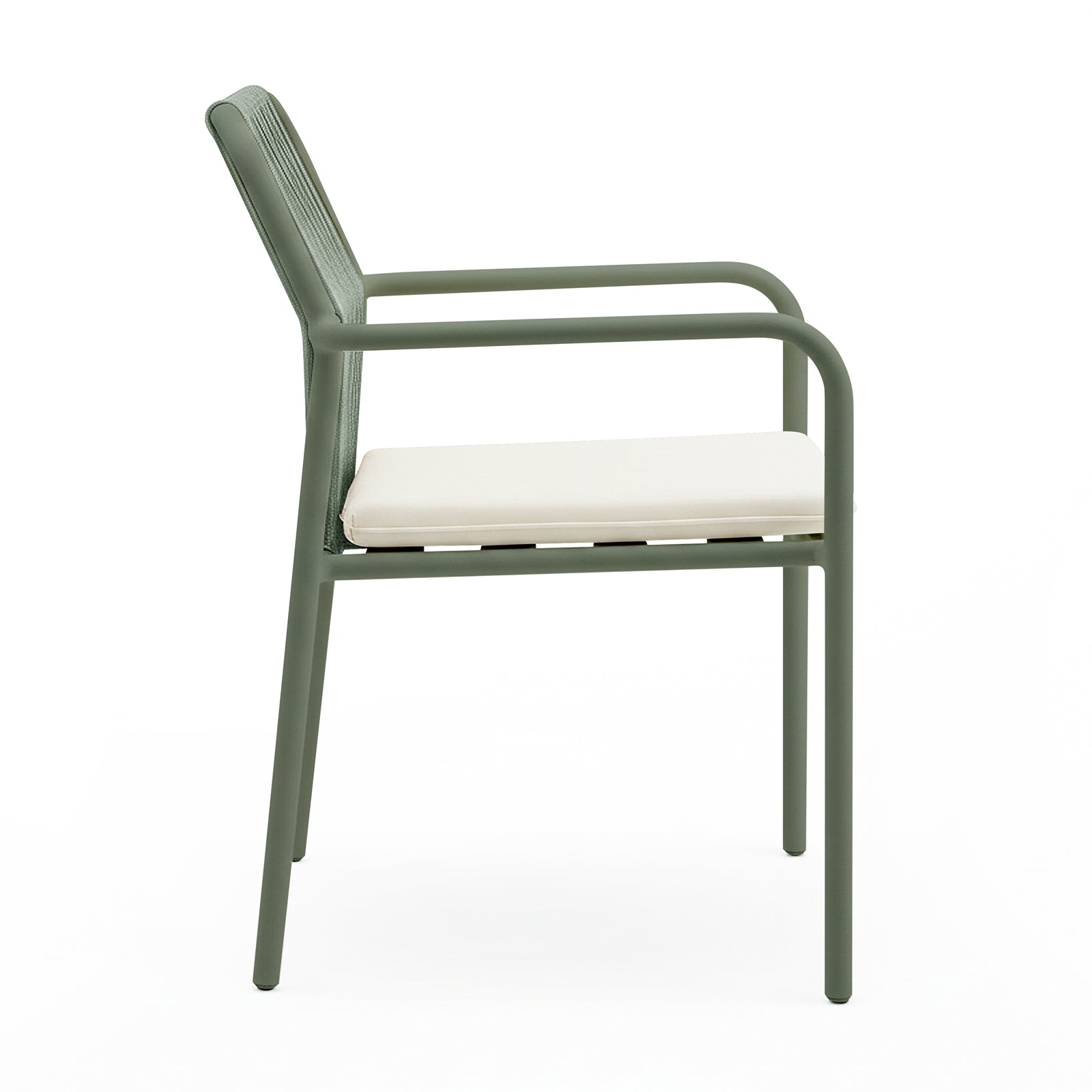 Evone Aluminium Rope Outdoor Dining Chair in Green features a slim tubular frame, curved armrests, and a woven backrest, complemented by a light-cream cushion, ideal for outdoor relaxation.