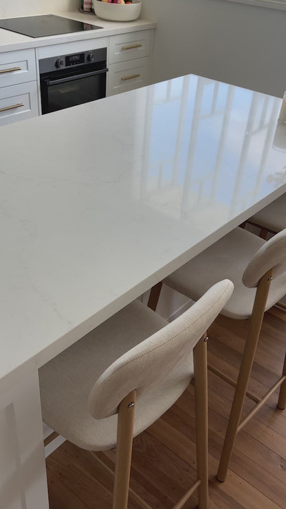 Afrim Boucle High Back Bar Stool Set of 2 in Cream White